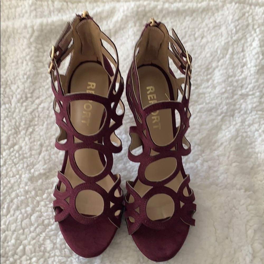 Report Women’s triton shoes